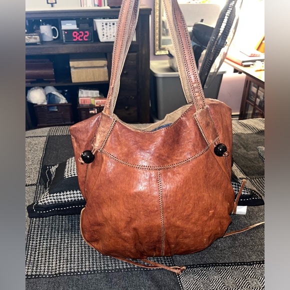 👝Brown and Round Genuine Leather Fossil Bag 🤩 - Picture 2 of 7